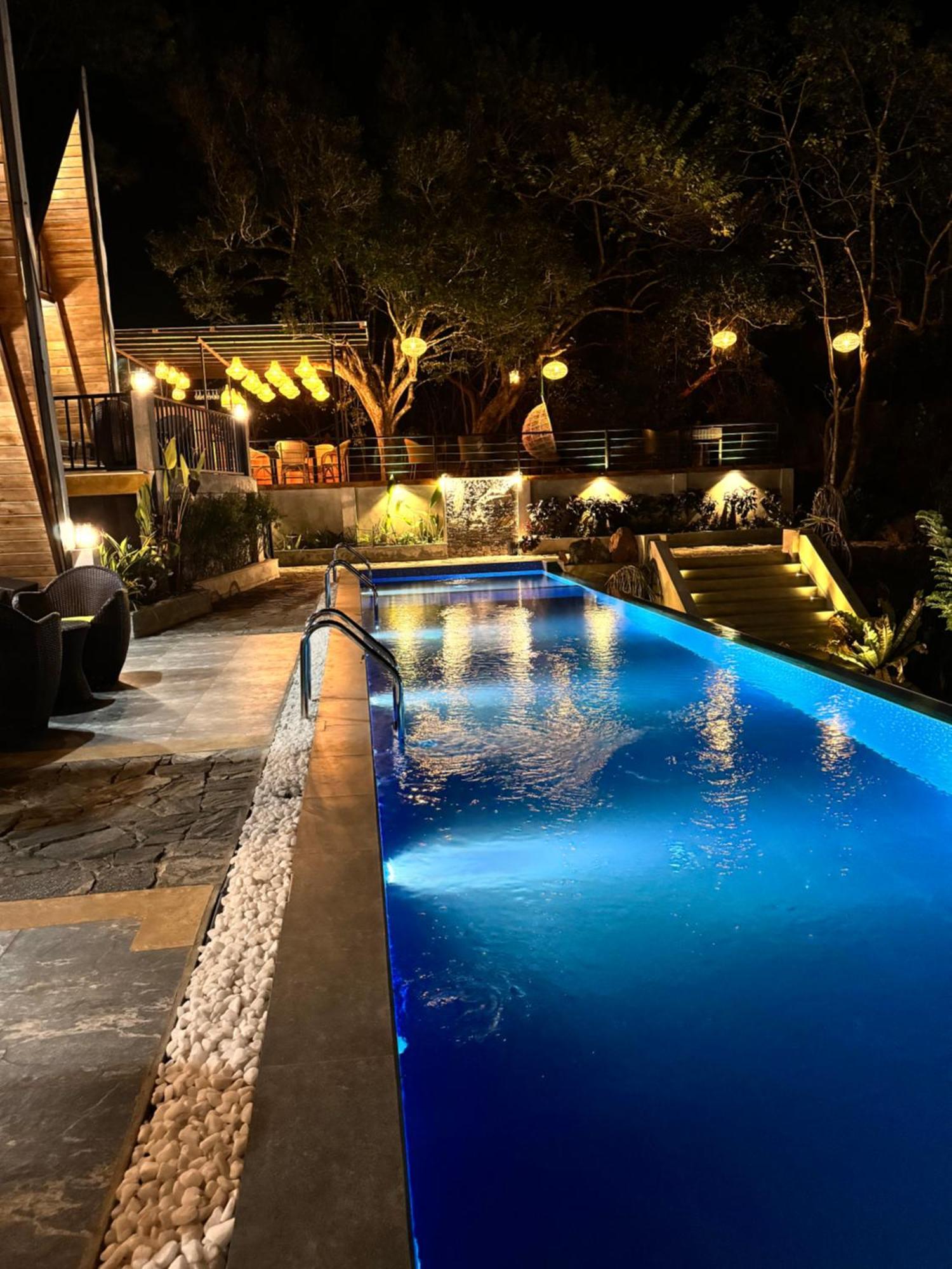 Sundown Lake Hotel & Spa Habarana Esterno foto