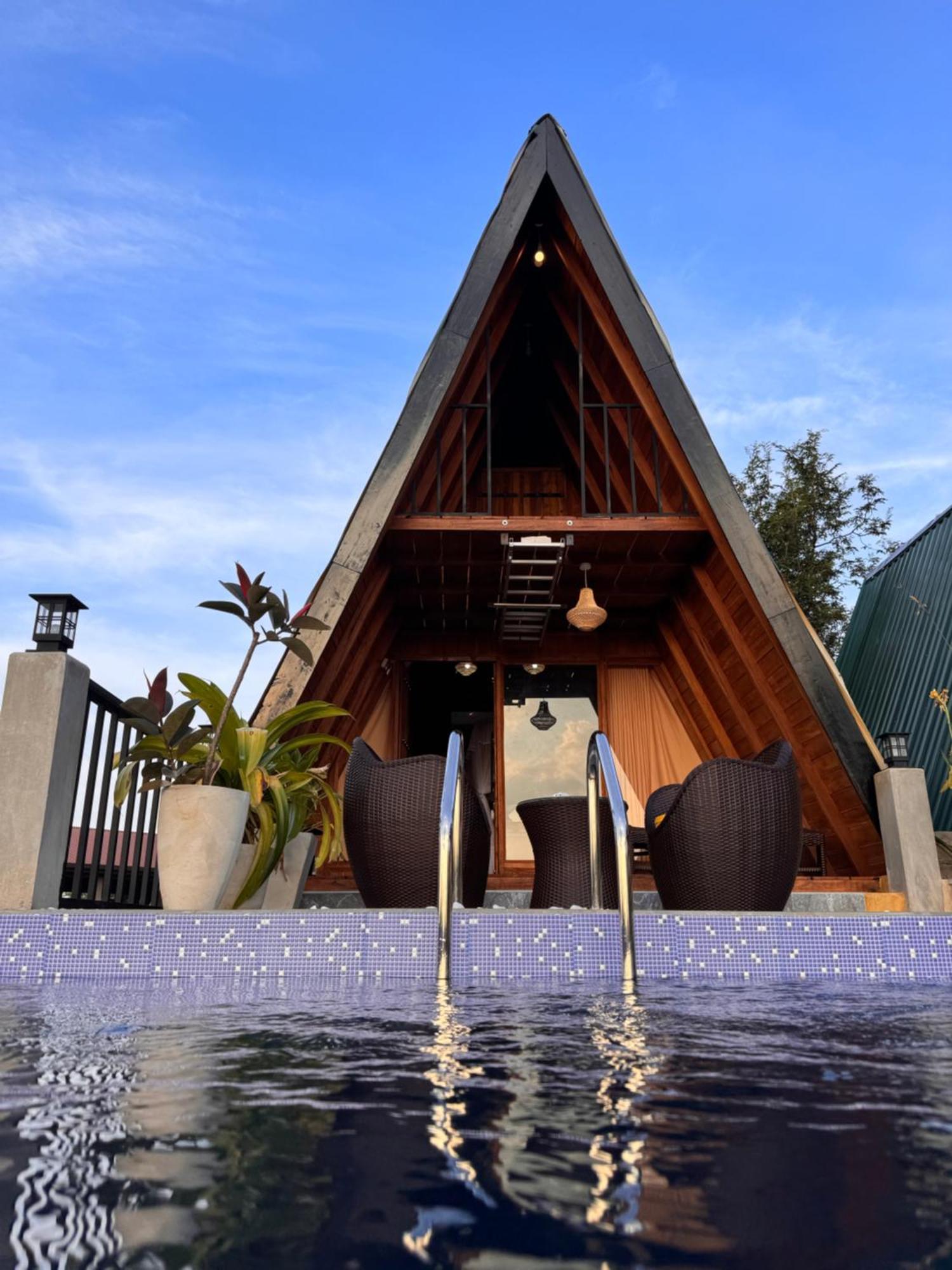 Sundown Lake Hotel & Spa Habarana Esterno foto